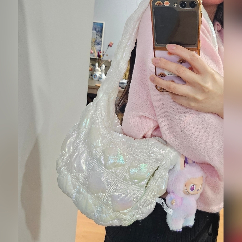 Iridescent White Shoulder Bag - Stylish Quilted Hobo